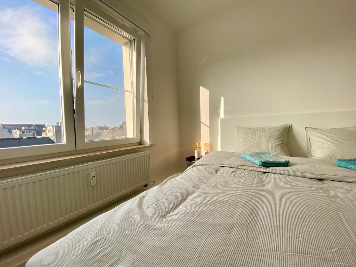 Luxury 3 Bedroom Apartment On The Top Floor With Panoramic View Остенде Екстериор снимка