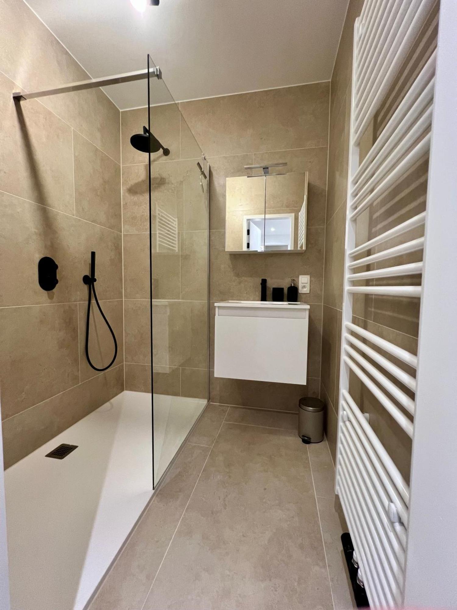Luxury 3 Bedroom Apartment On The Top Floor With Panoramic View Остенде Екстериор снимка
