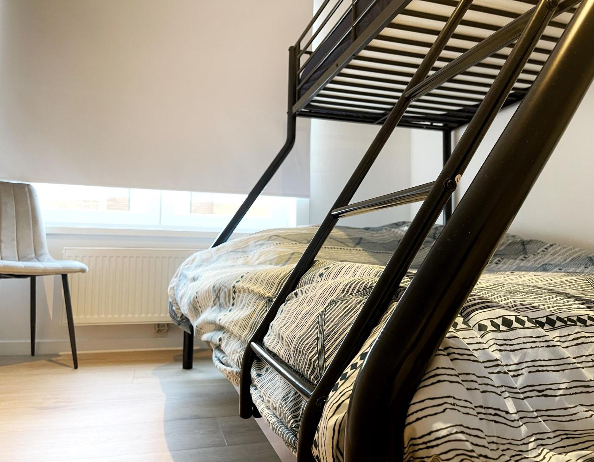 Luxury 3 Bedroom Apartment On The Top Floor With Panoramic View Остенде Стая снимка